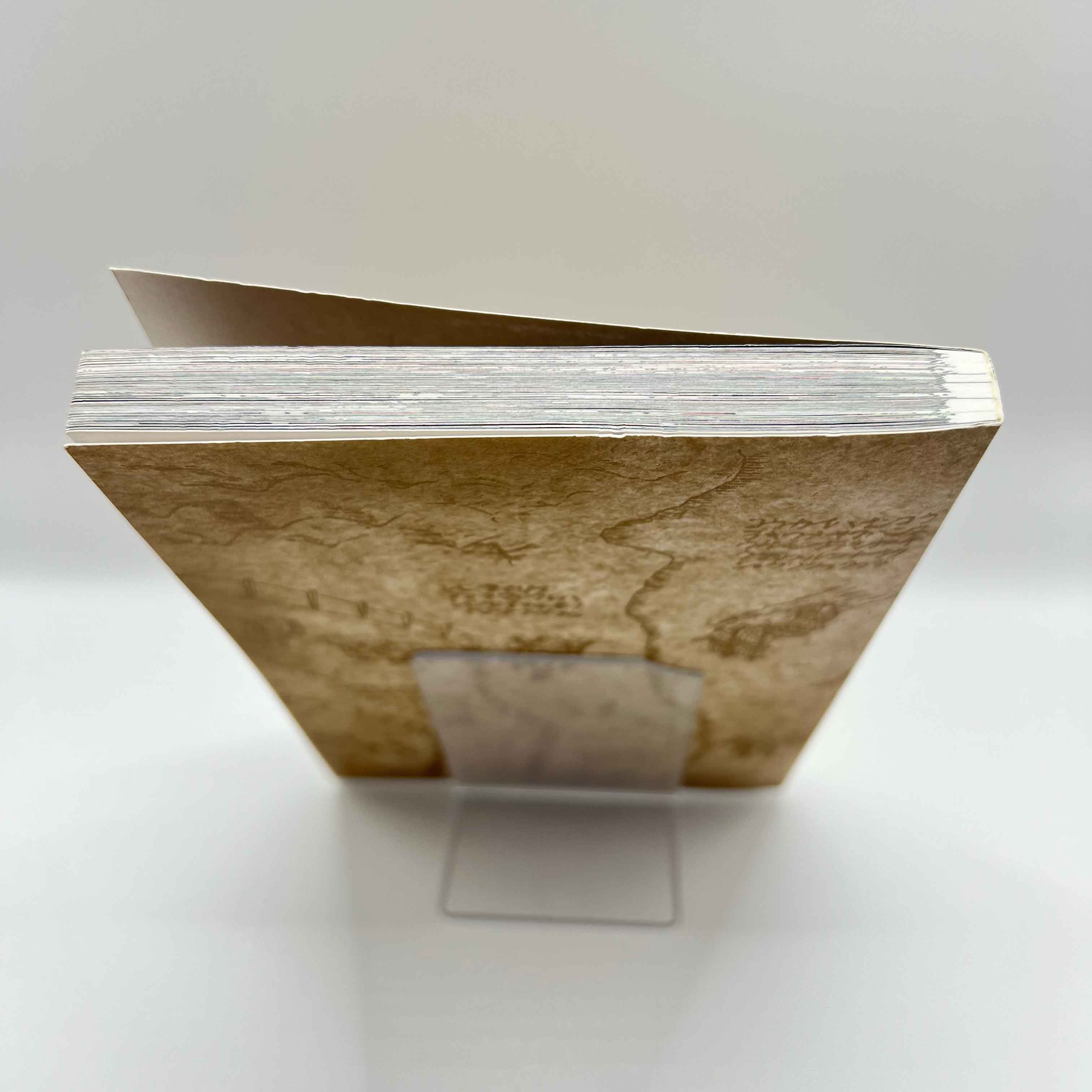 Attack on Titan (Full Color Edition) - Volume 01 /w Obi