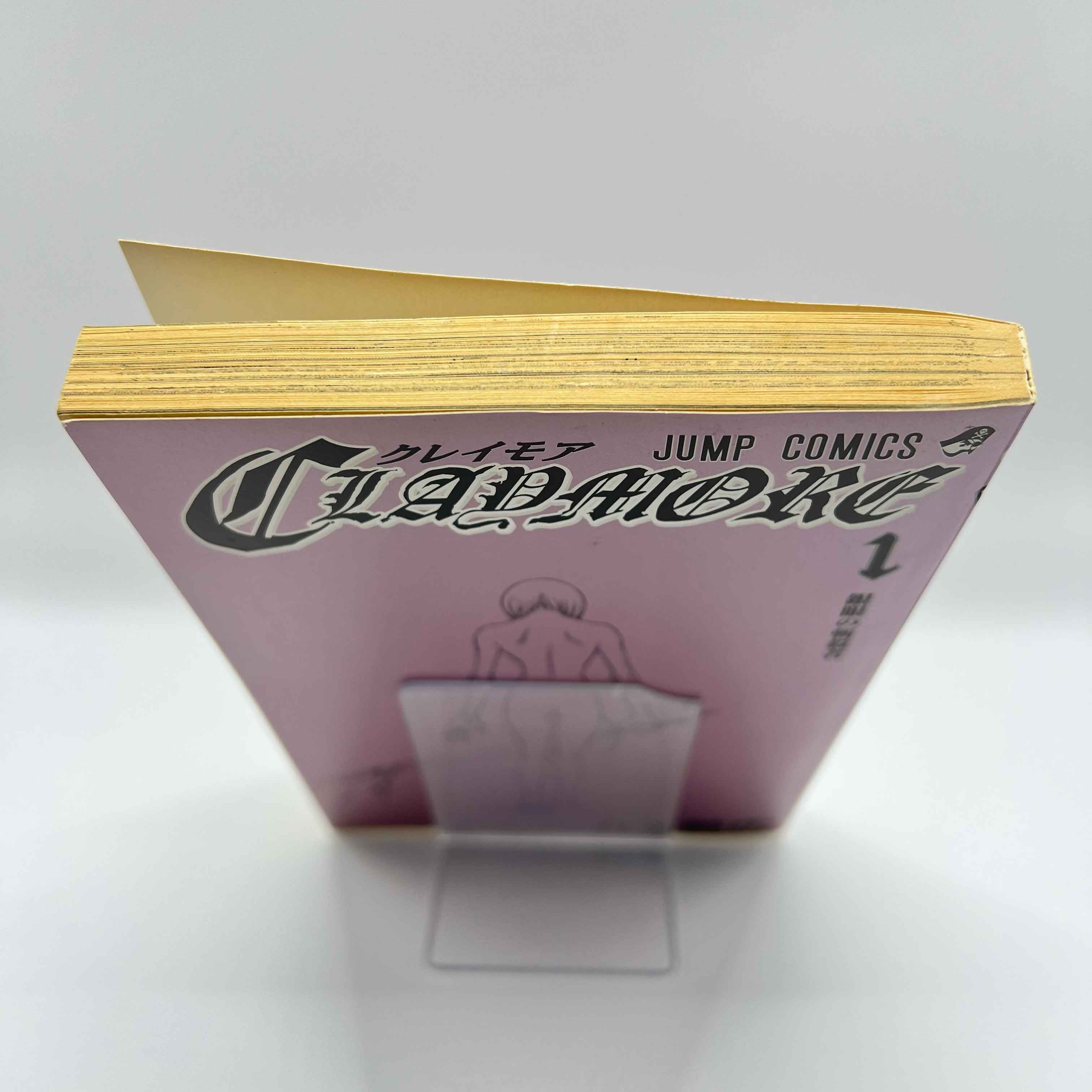 Claymore - Volume 01